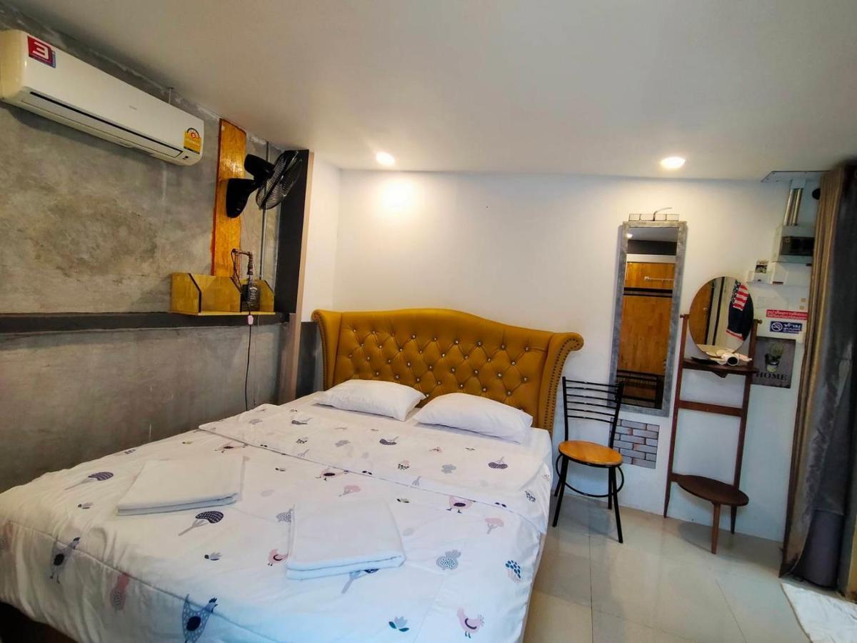 Ruenthip Homestay Bangkok Eksteriør bilde