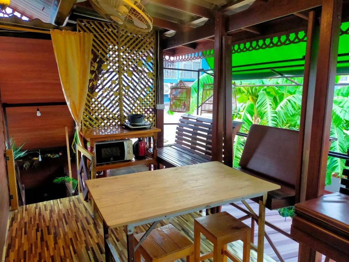 Ruenthip Homestay Bangkok Eksteriør bilde