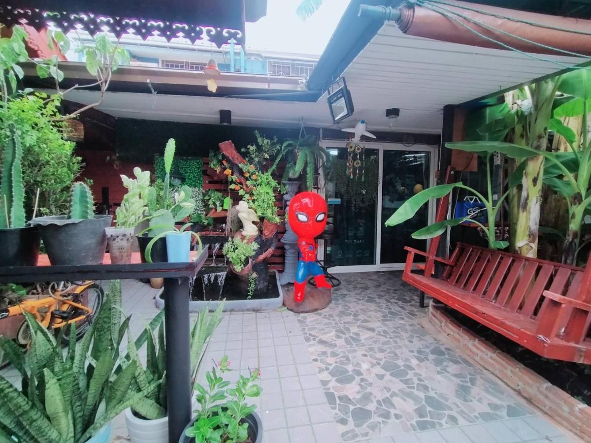 Ruenthip Homestay Bangkok Eksteriør bilde