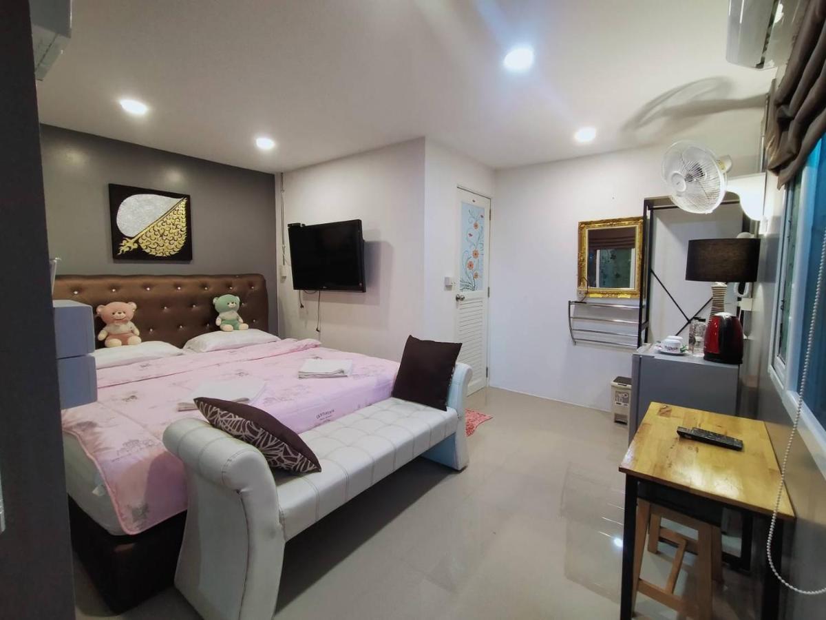 Ruenthip Homestay Bangkok Eksteriør bilde