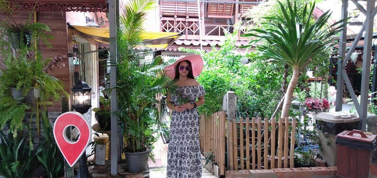 Ruenthip Homestay Bangkok Eksteriør bilde