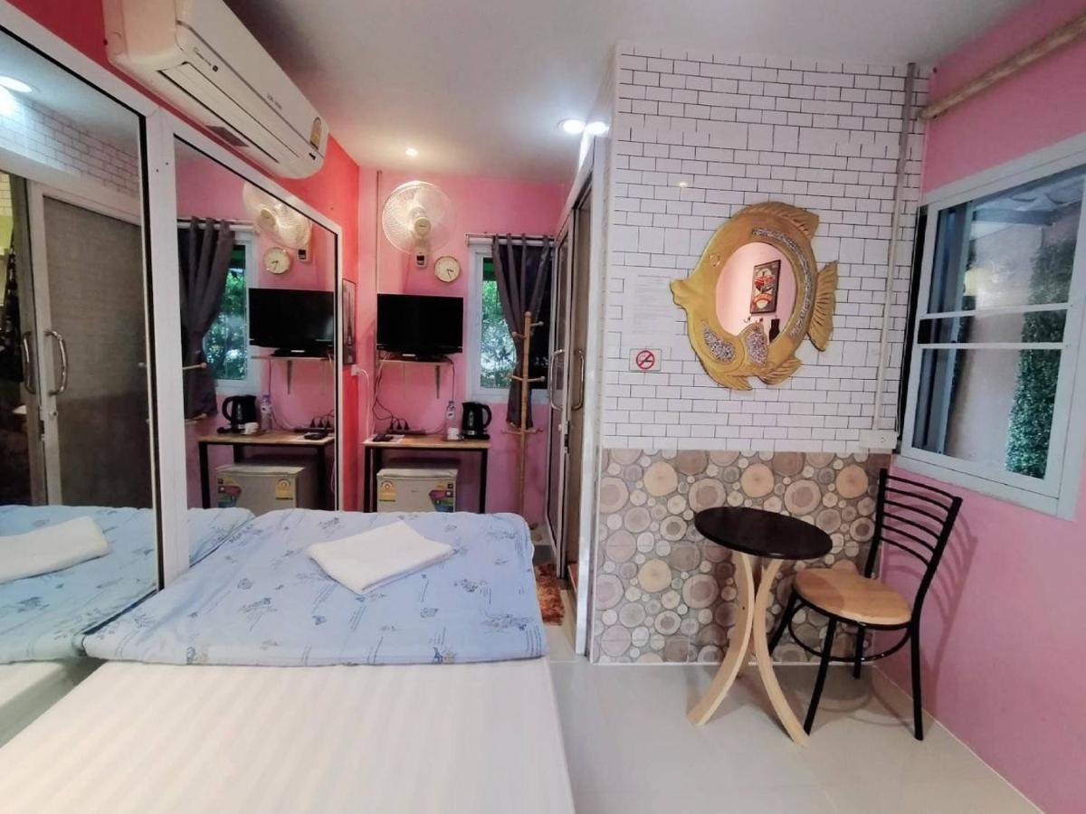Ruenthip Homestay Bangkok Eksteriør bilde