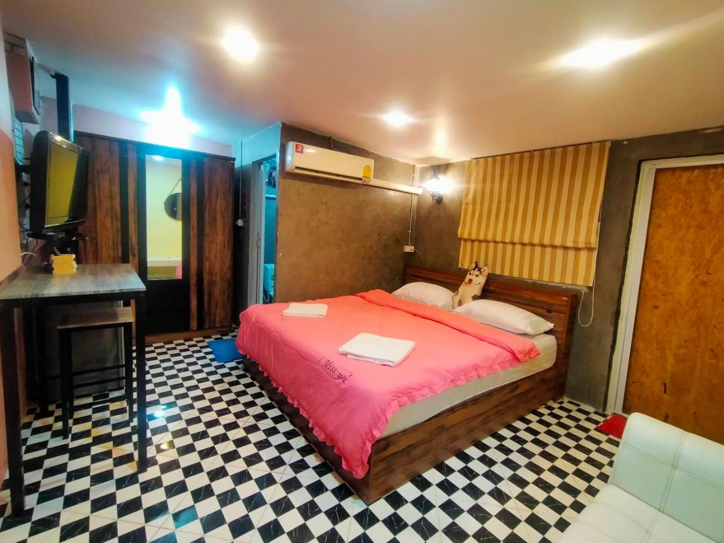 Ruenthip Homestay Bangkok Eksteriør bilde