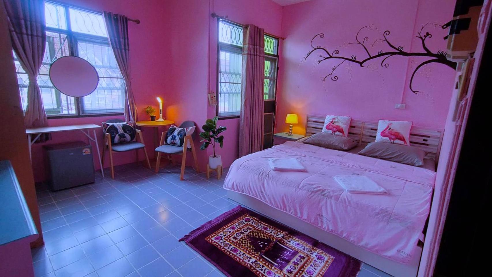 Ruenthip Homestay Bangkok Eksteriør bilde