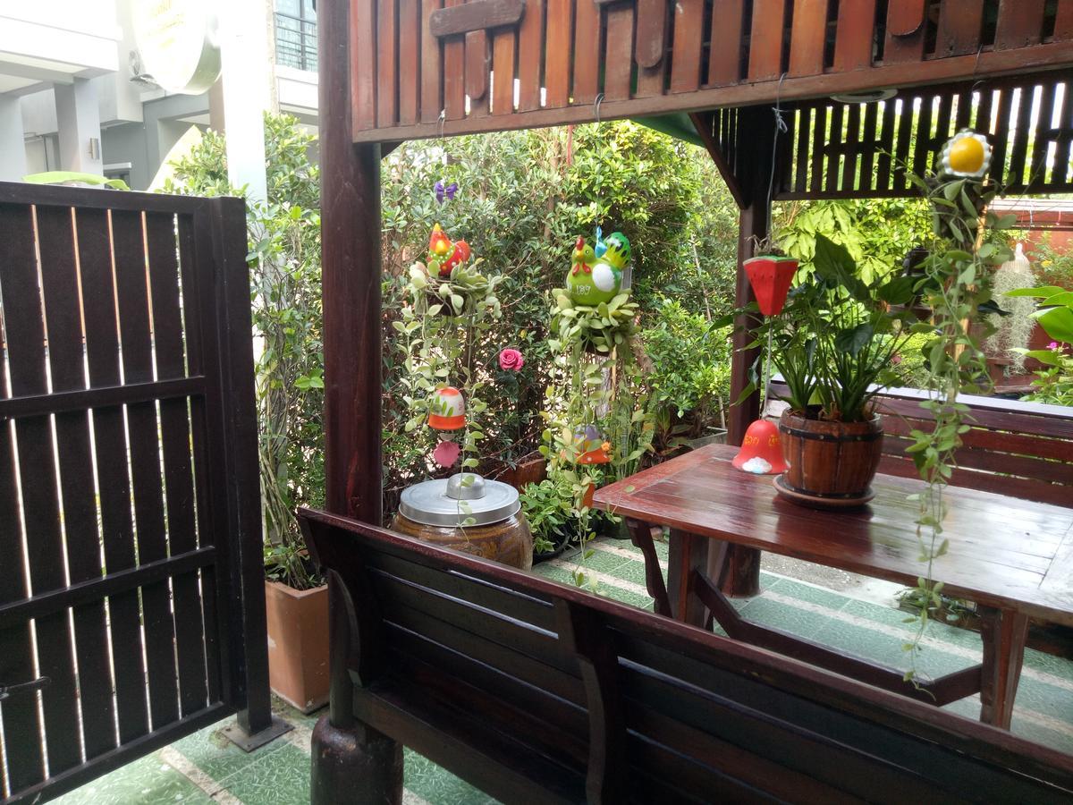 Ruenthip Homestay Bangkok Eksteriør bilde