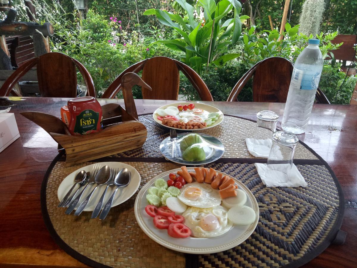 Ruenthip Homestay Bangkok Eksteriør bilde
